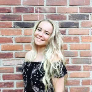 Meet your Posher, Kelly